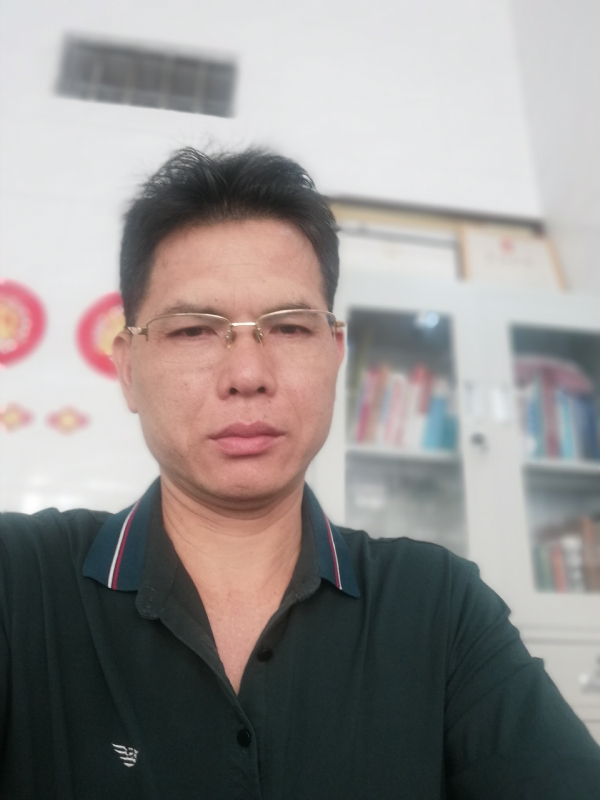 后视镜的第一张照片--丽水相亲服务中心