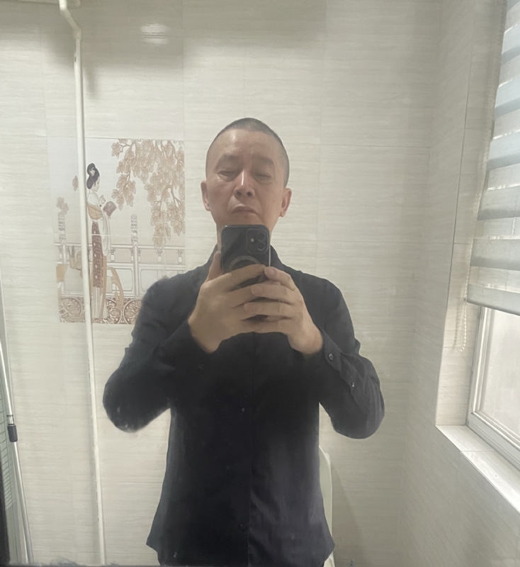 荣哥的第一张照片--丽水相亲服务中心