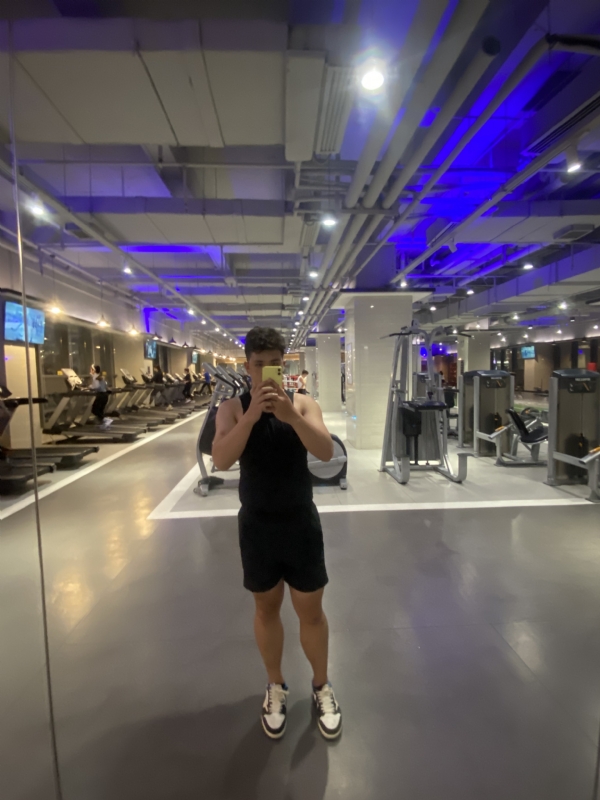 阿龙设计师的第六张照片--丽水相亲服务中心