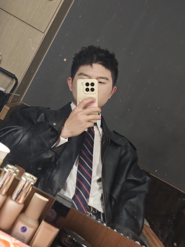 郝天翔的第一张照片--丽水相亲服务中心