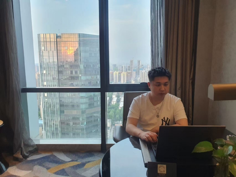 ying的第一张照片--丽水相亲服务中心