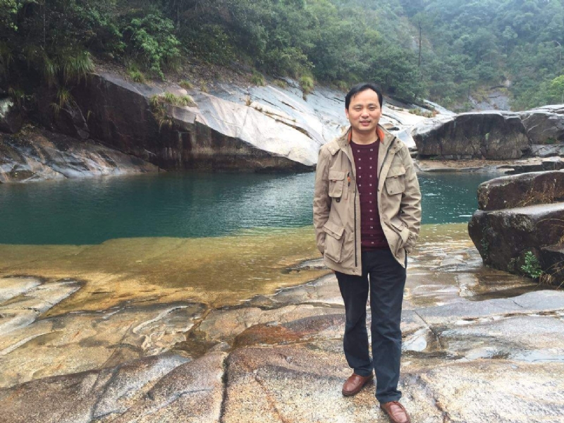 龙行天下的第一张照片--丽水相亲服务中心