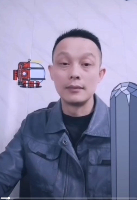 易进的第三张照片--丽水相亲服务中心