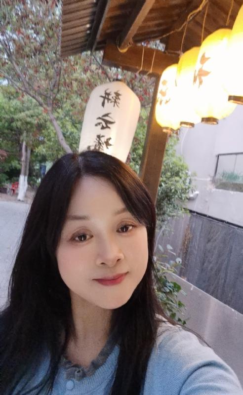 伊伊的第一张照片--丽水相亲服务中心