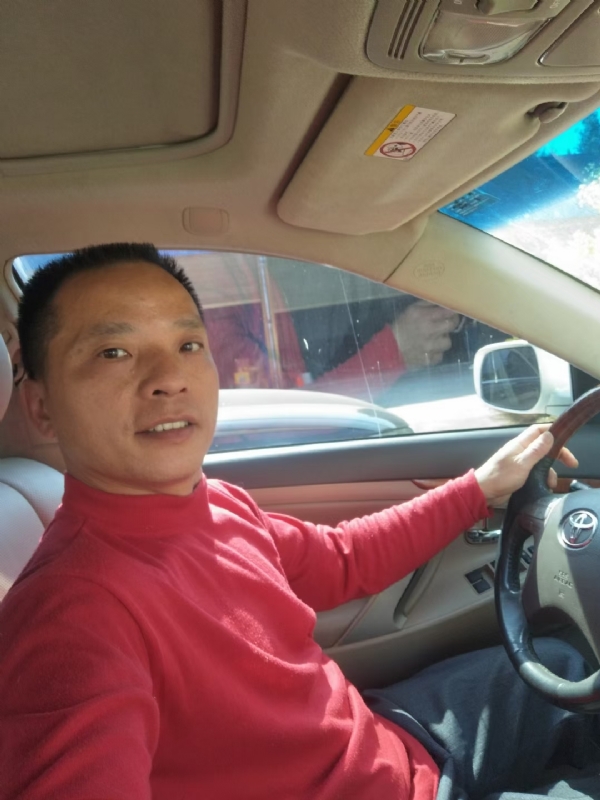 真诚征婚的第三张照片--丽水相亲服务中心