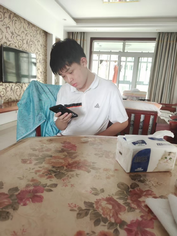 铁在烧的第一张照片--丽水相亲服务中心