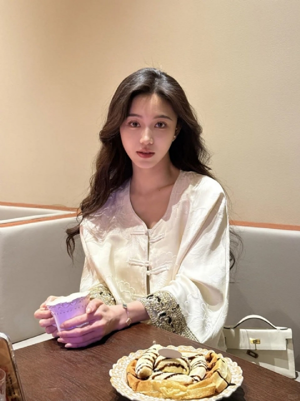 Anna的第一张照片--丽水相亲服务中心