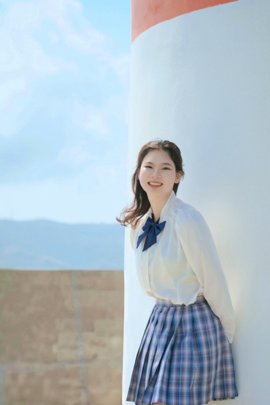 j女士的第一张照片--丽水相亲服务中心