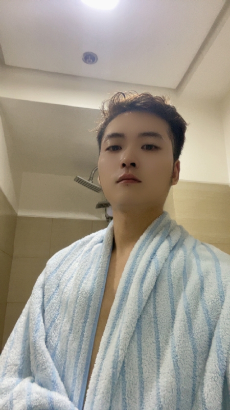 凡尘的第一张照片--丽水相亲服务中心