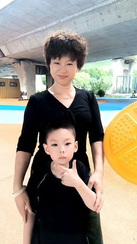 火凤凰的第一张照片--丽水相亲服务中心