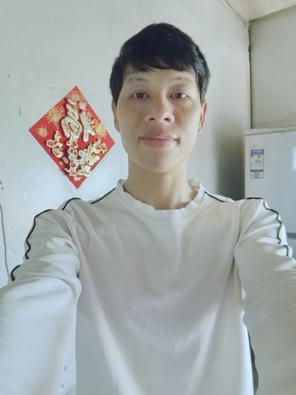 夏风微凉的第一张照片--丽水相亲服务中心