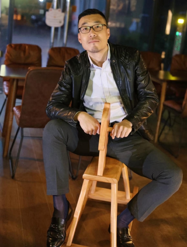 Lee的第一张照片--丽水相亲服务中心