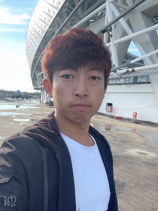 绅士大男孩的第一张照片--丽水相亲服务中心