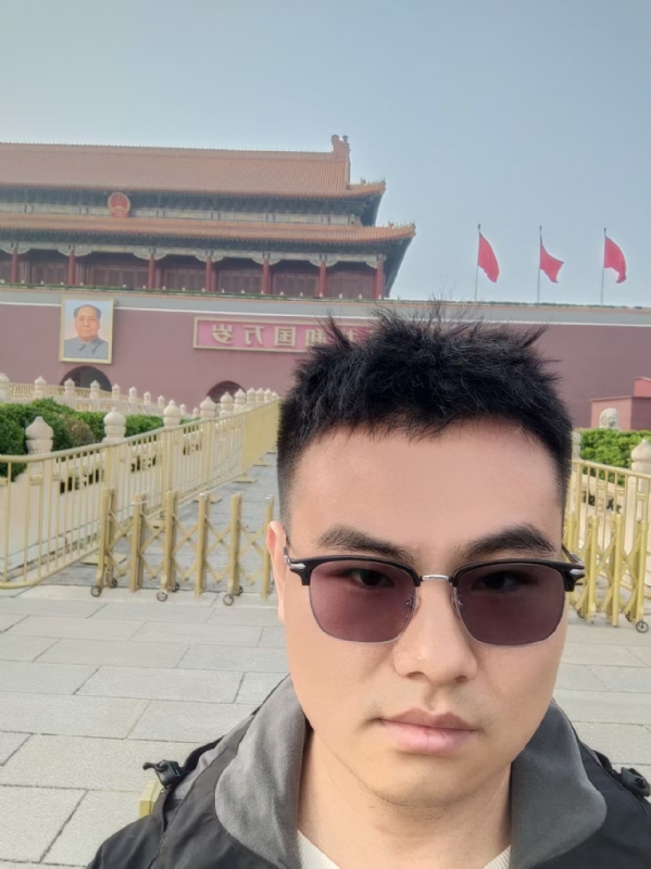 喧嚣的风的第一张照片--丽水相亲服务中心