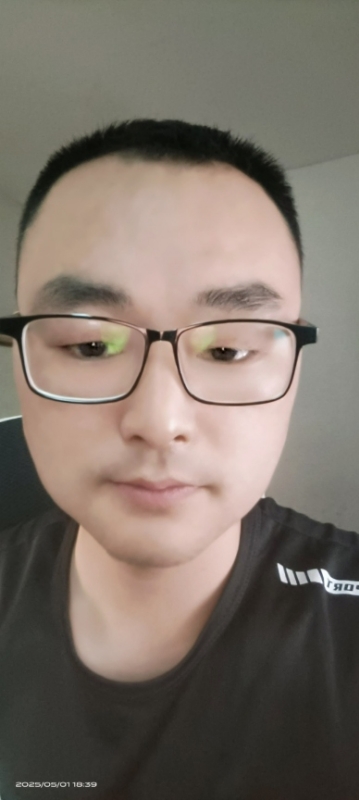 潮湿的心的第一张照片--丽水相亲服务中心