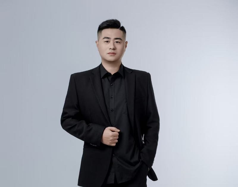 荣泽的第一张照片--丽水相亲服务中心