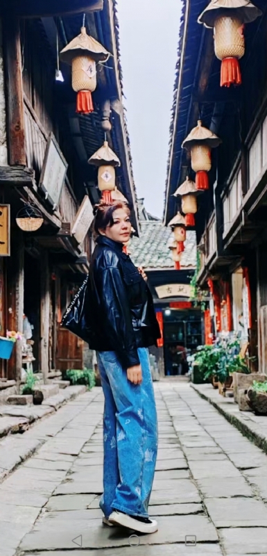 宛霞的第五张照片--丽水相亲服务中心