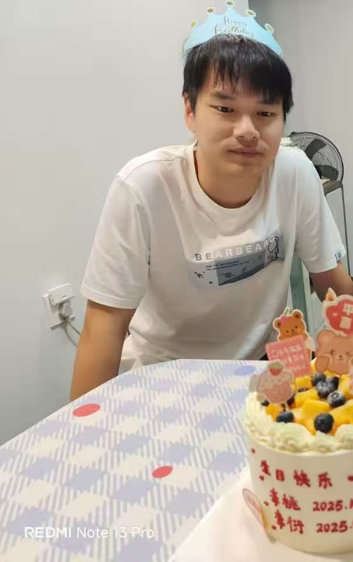 yan的第一张照片--丽水相亲服务中心