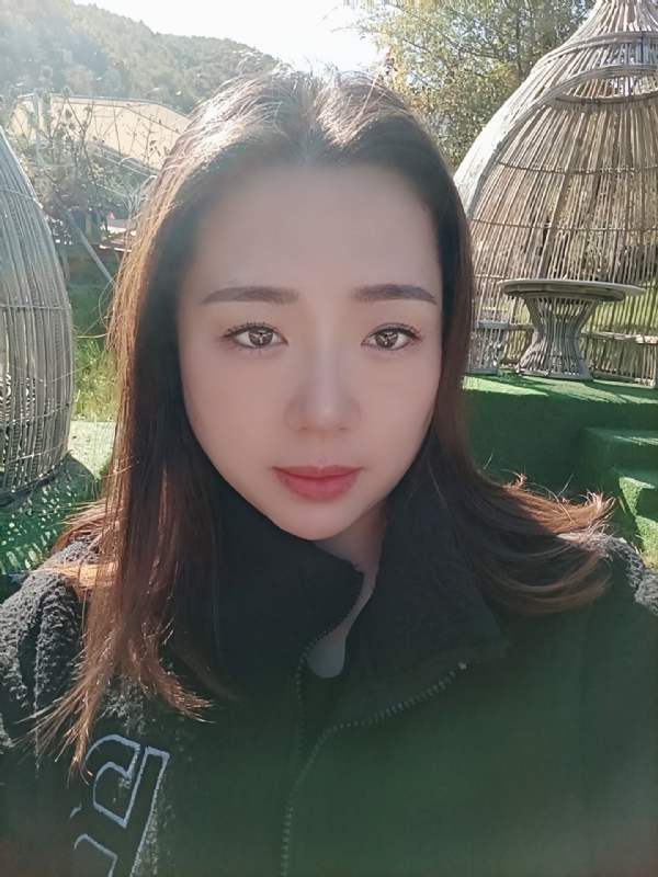 阿燕的第一张照片--丽水相亲服务中心