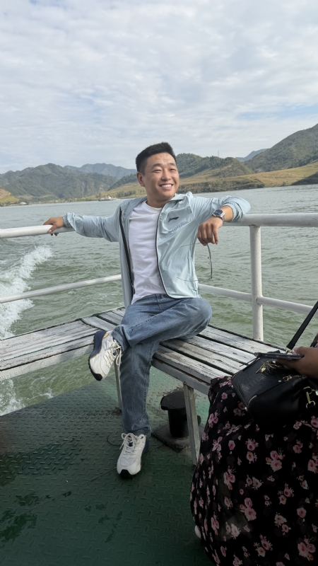 烟花易笑的第三张照片--丽水相亲服务中心