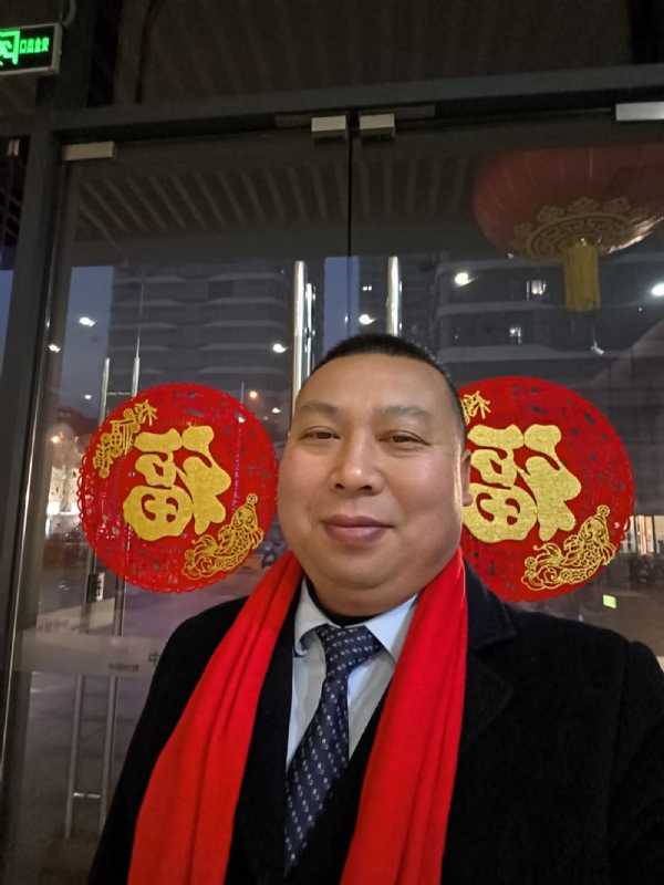 半百悟红尘的第一张照片--丽水相亲服务中心