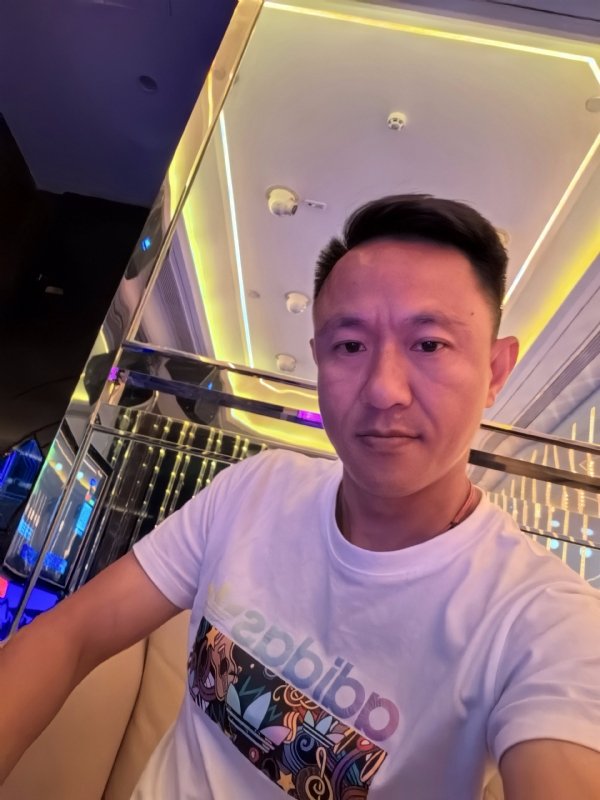 辞岸的第二张照片--丽水相亲服务中心