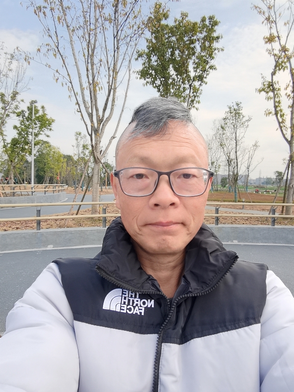 做喜欢的事的第一张照片--丽水相亲服务中心