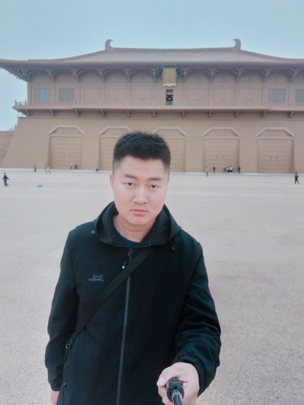 放肆的青春的第一张照片--丽水相亲服务中心