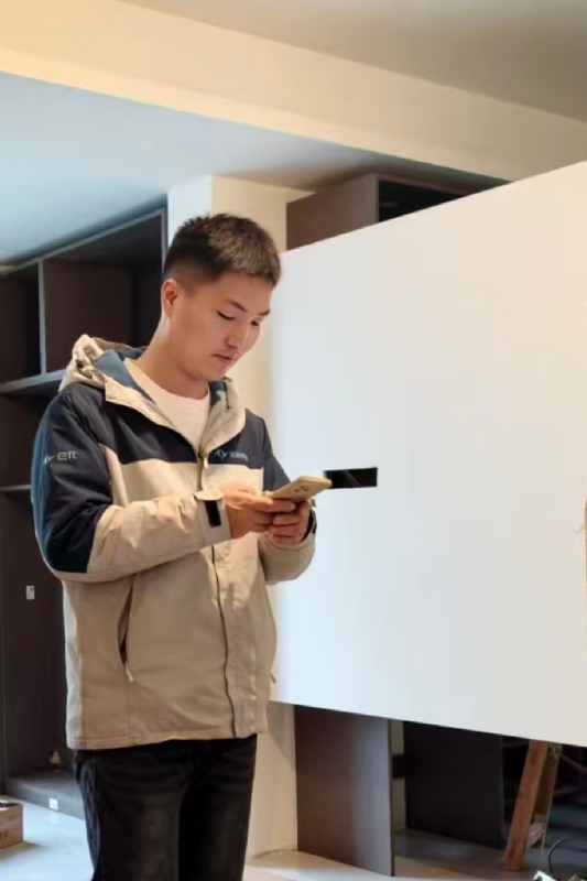 熊展的第一张照片--丽水相亲服务中心