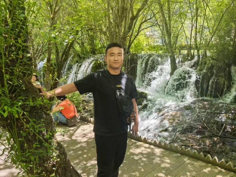 不管多累的第一张照片--丽水相亲服务中心