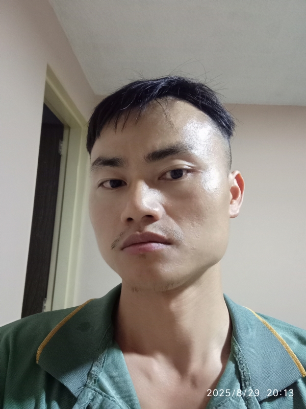 自简的第一张照片--丽水相亲服务中心