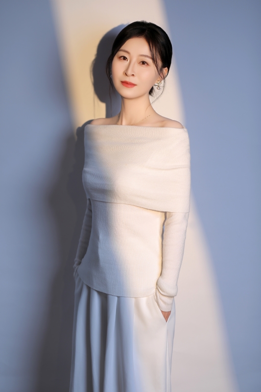 十二月雪的第一张照片--丽水相亲服务中心